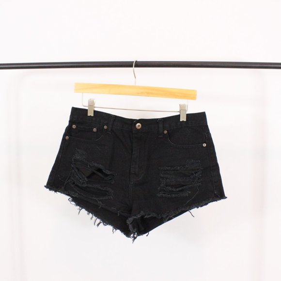 *Forever 21 Black High Rise Distressed Shorts - Picture 2 of 4